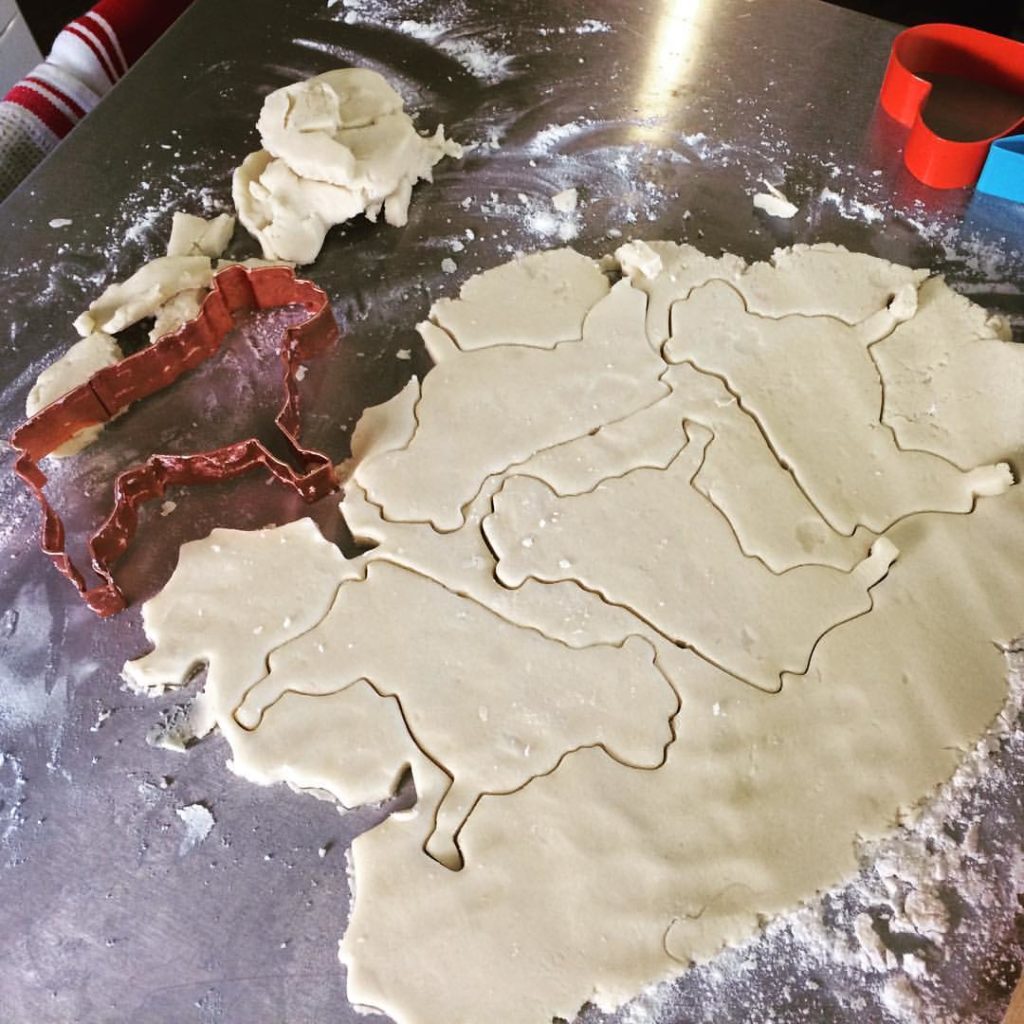 englishbulldog_cookiecutter_sugarcookies