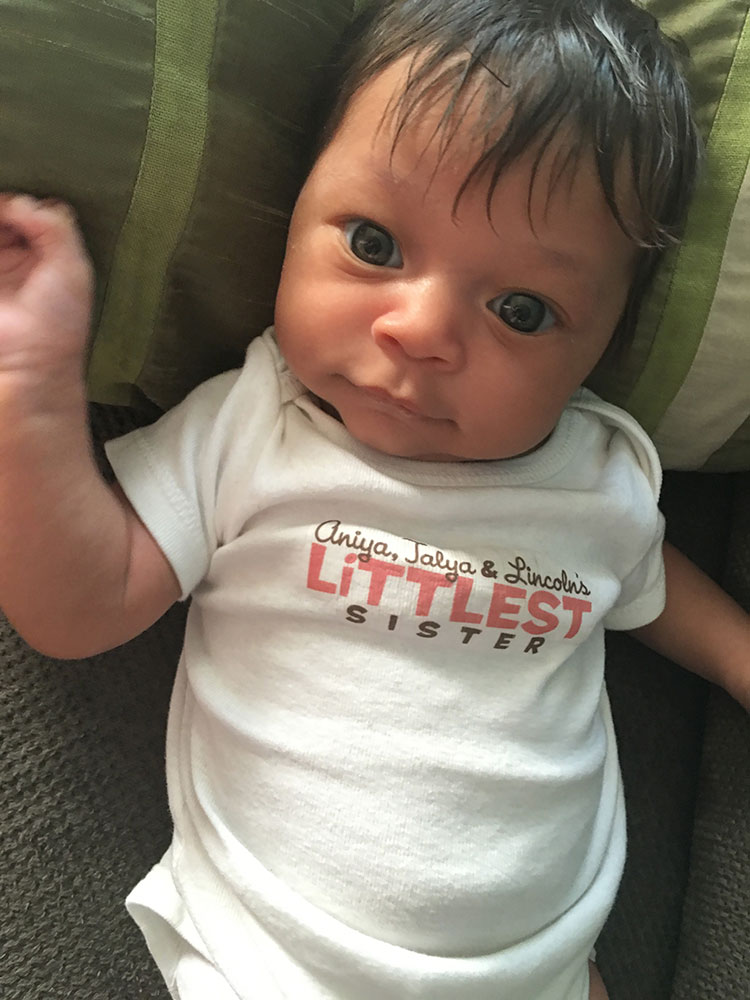 xola_littlest-sister